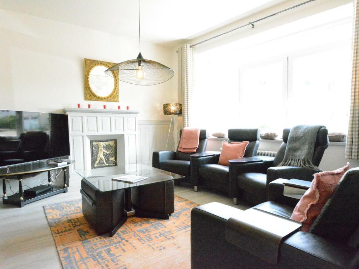Large Townhouse With Pool Table Villa Bouillon Luaran gambar