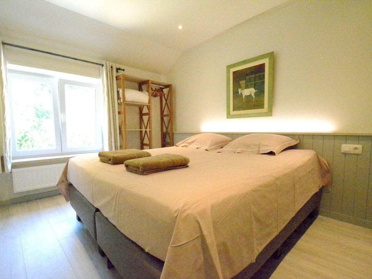 Large Townhouse With Pool Table Villa Bouillon Luaran gambar